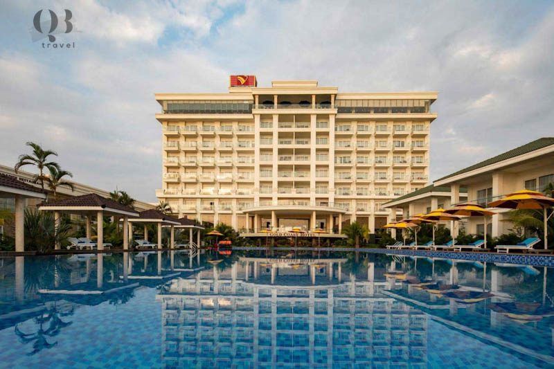 Gold-Coast-Hotel-Resort-1