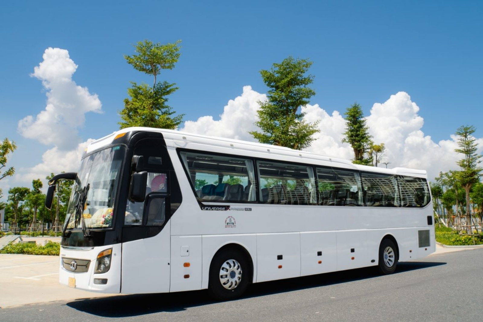 Xe du lịch 45 chỗ cho đoàn đông người
