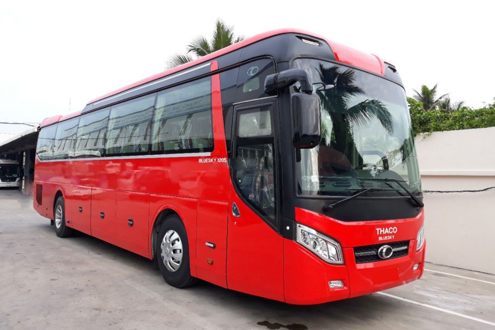 Nhiều lợi ích tuyệt vời khi chọn xe cưới 45 chỗ
