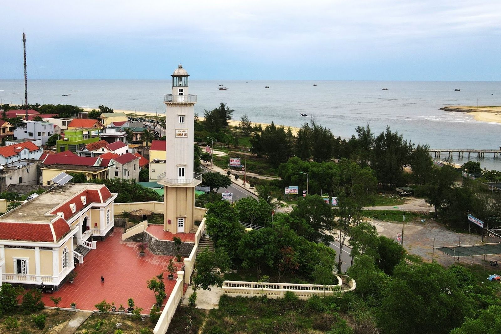 Di tích trải qua hơn một thế kỷ