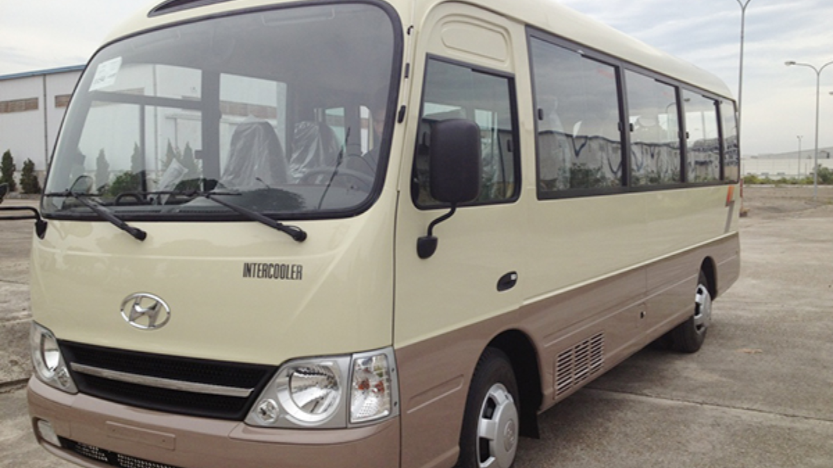 Hyundai County 29 chỗ