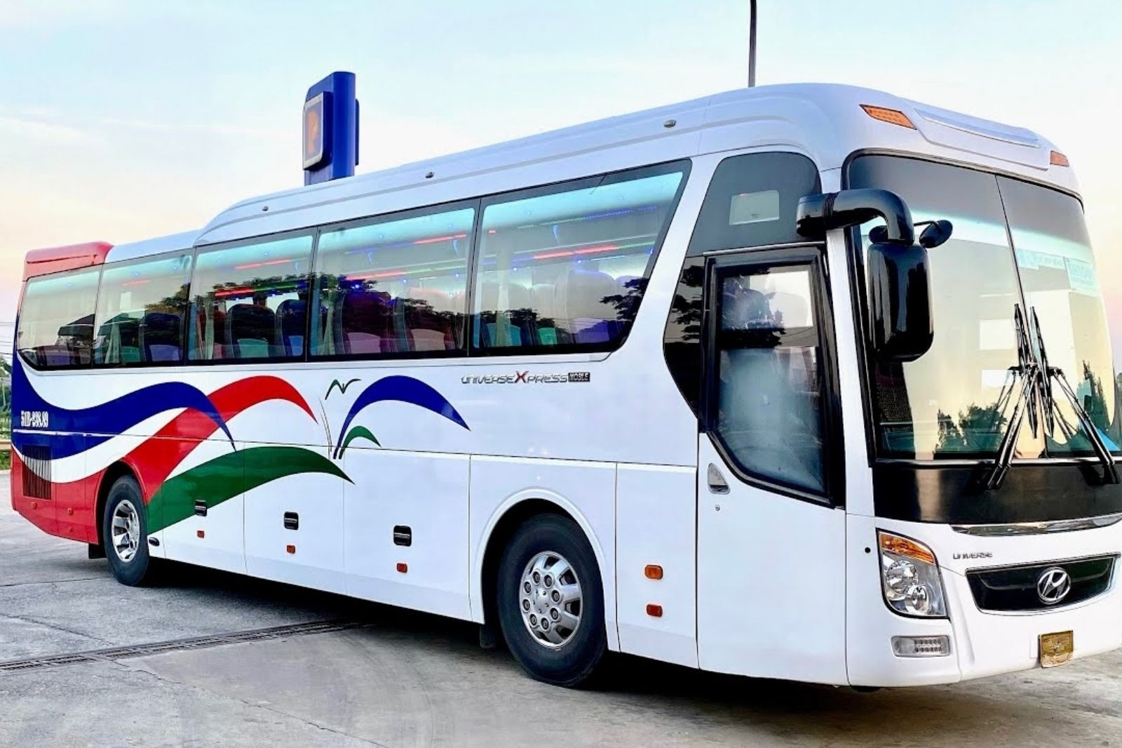 Xe 45 chỗ Thaco đời mới, tiện nghi