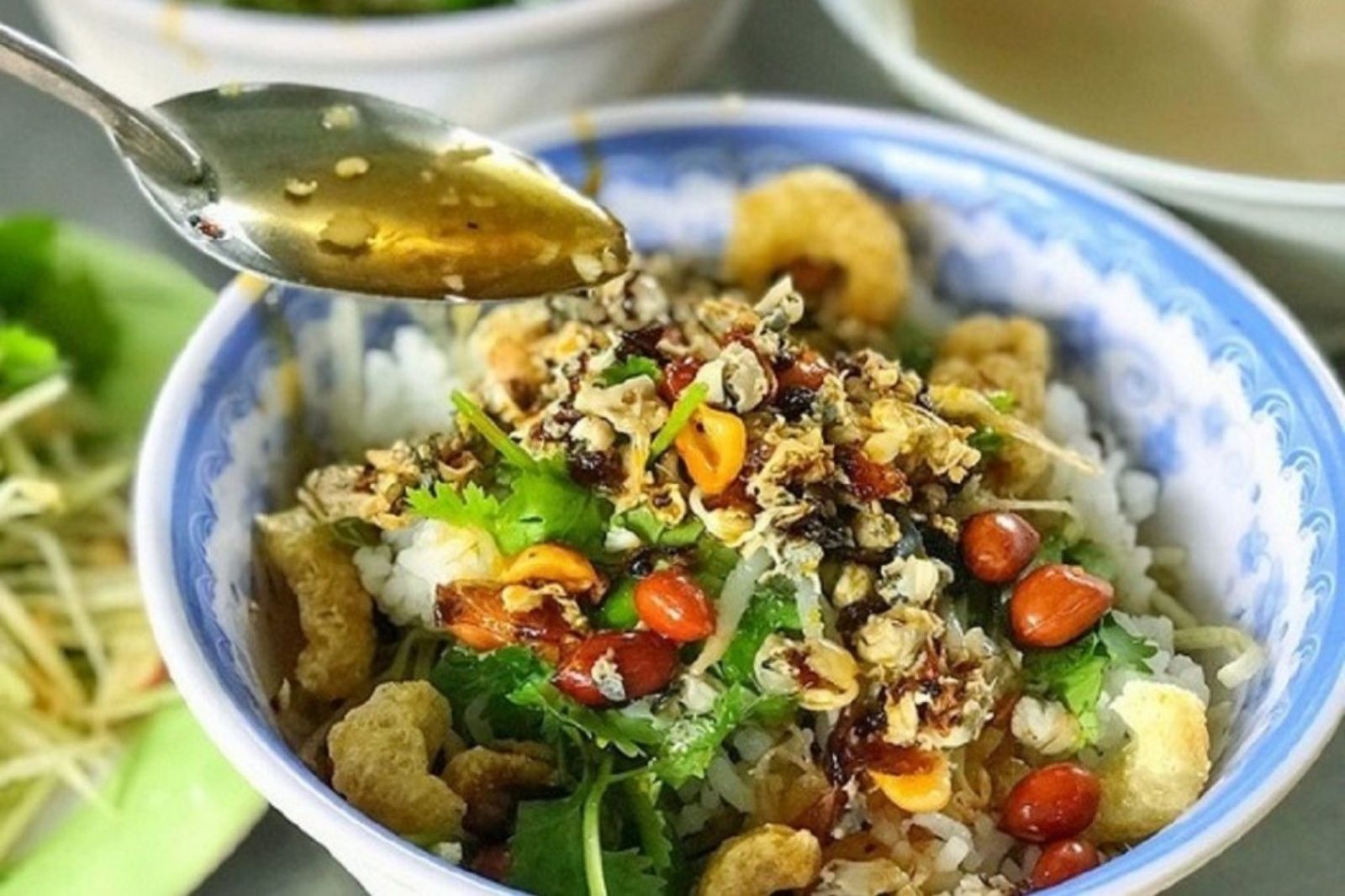 Bun-hen-dac-san-quang-tri