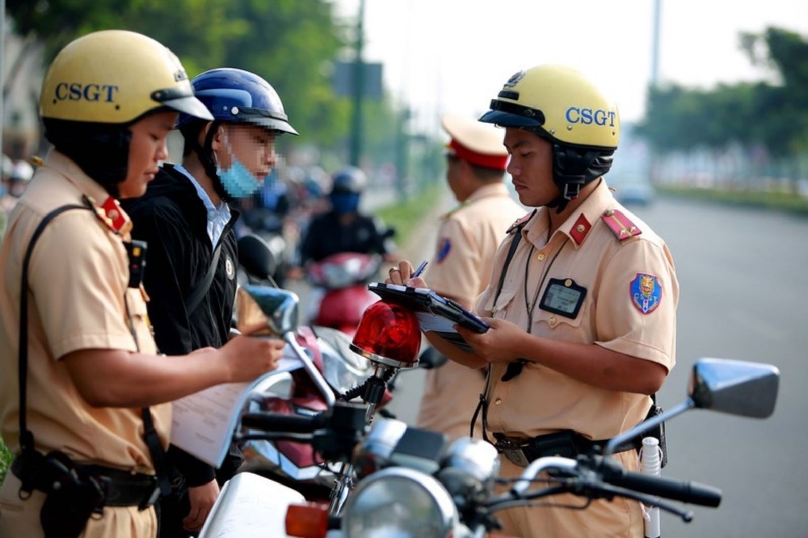 Nguoi-thue-xe-la-doi-tuong-chiu-trach-nhiem-truc-tiep-khi-vi-pham-giao-thong
