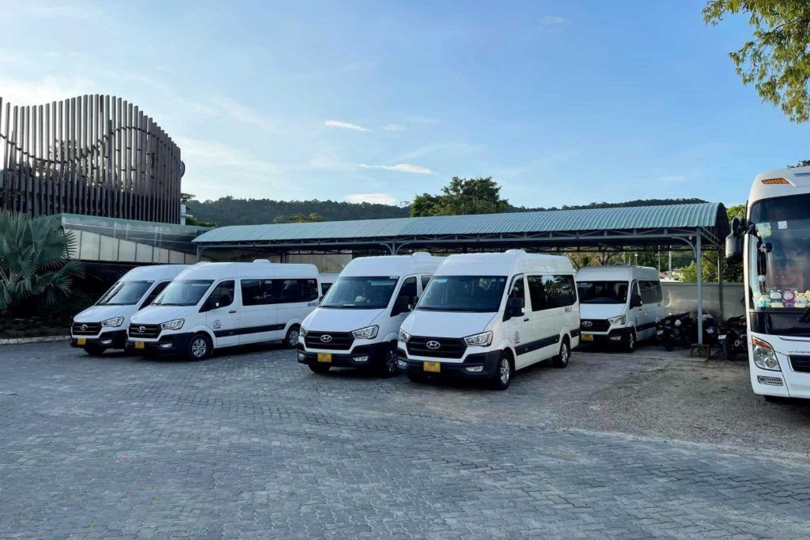 Các yếu tố cần thiết để lựa chọn một đơn vị cho thuê xe du lịch uy tín