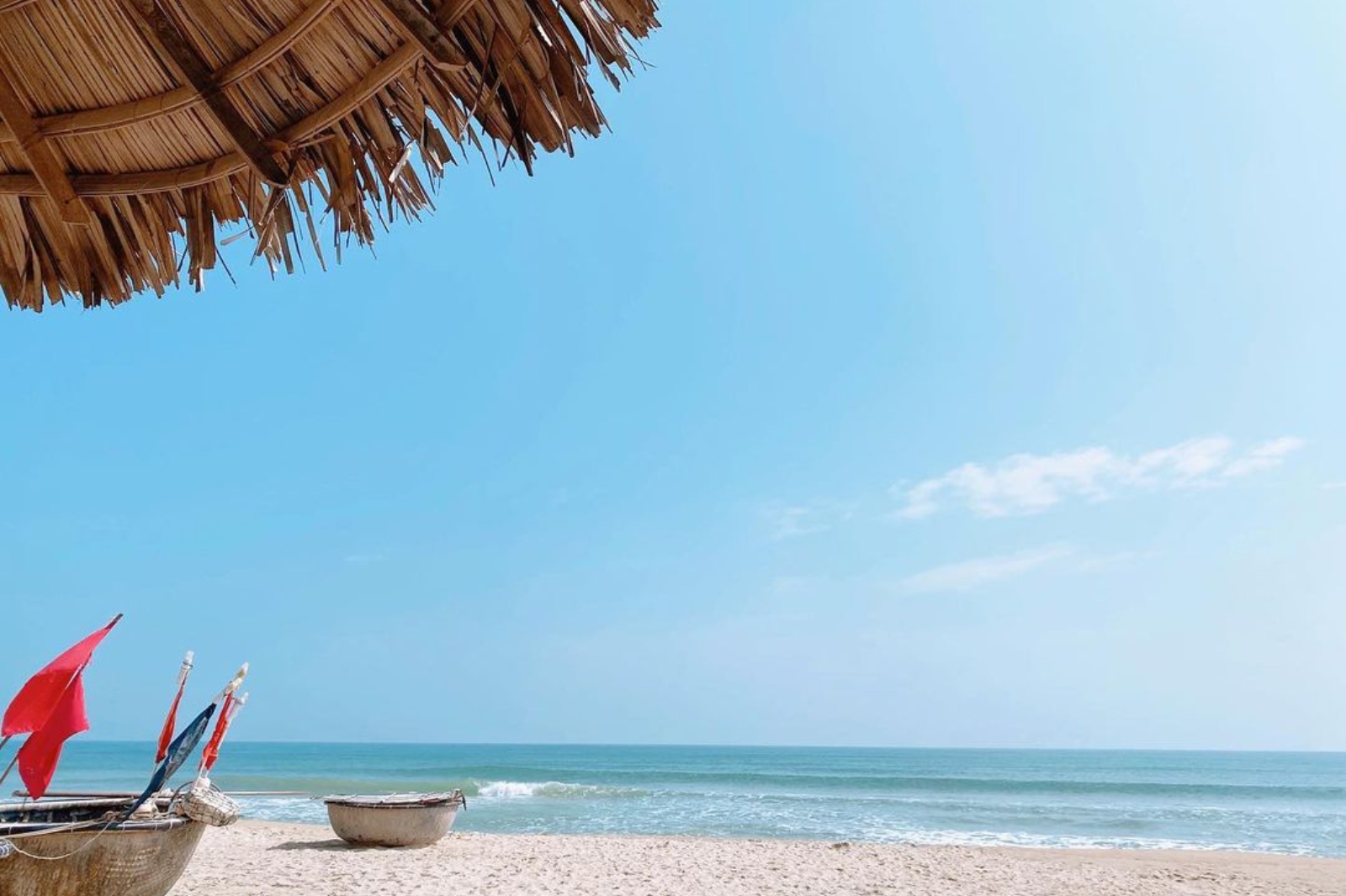 Nước biển An Bàng xanh ngắt, trong vắt